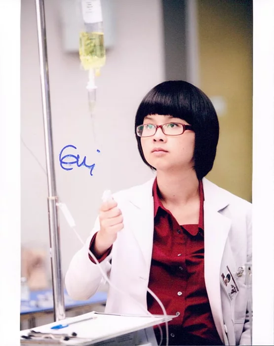 Charlyne Yi autograph