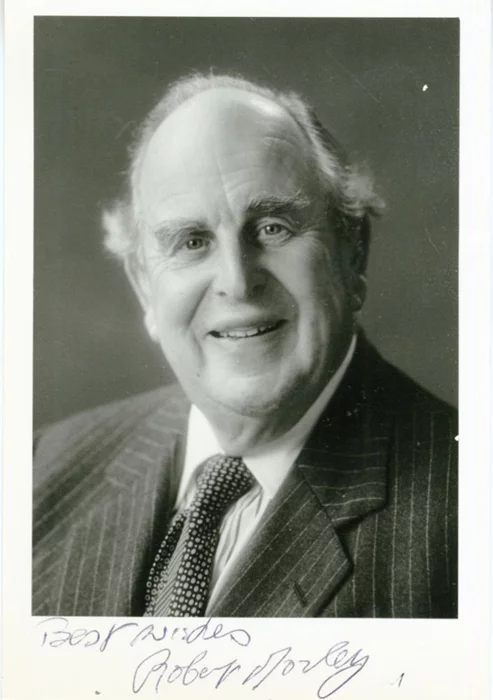 Robert Morley autograph