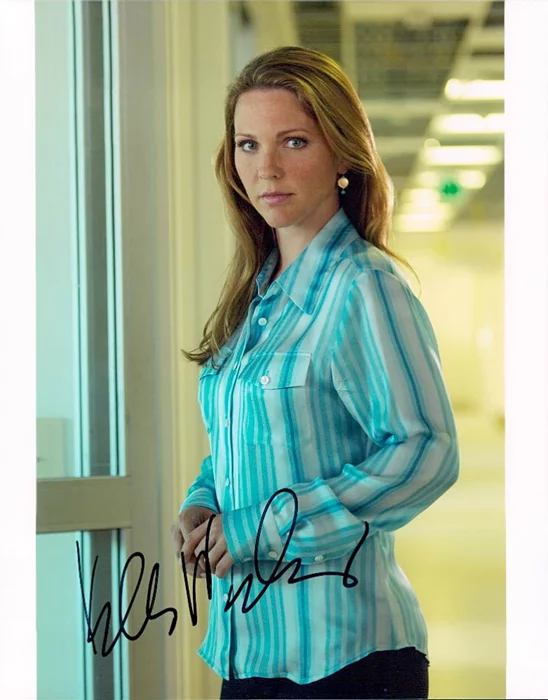 Kelli Williams autograph