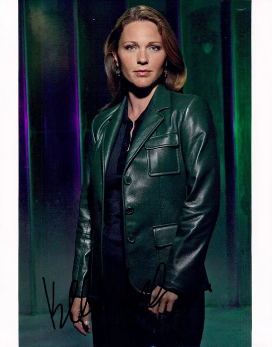 Kelli Williams autograph
