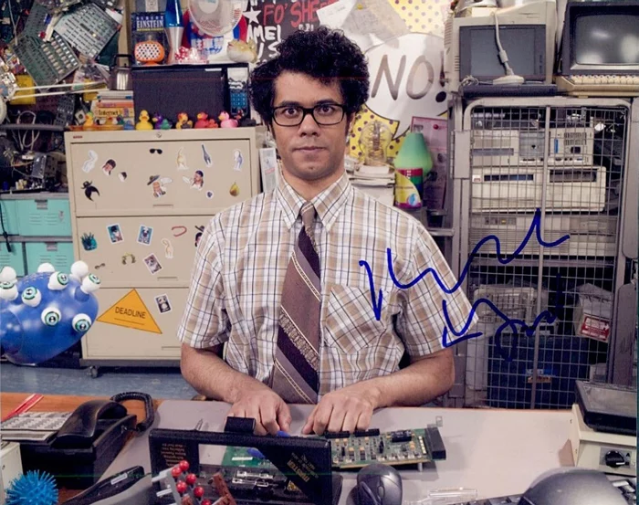 Richard Ayoade autograph