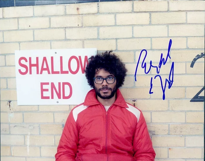 Richard Ayoade autograph
