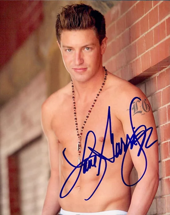Lane Garrison autograph
