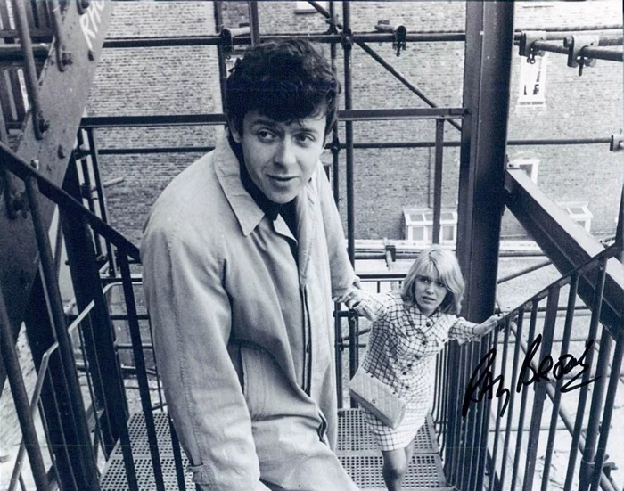 Ray Brooks autograph