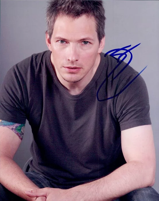 Darren Burrows autograph