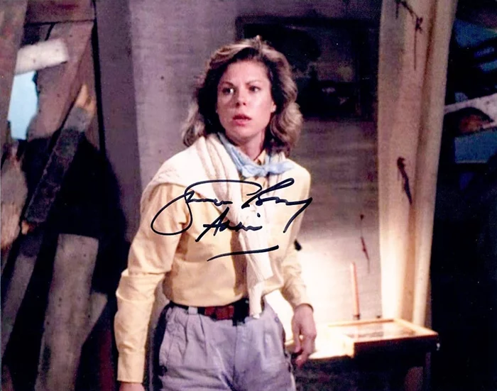 Sarah Berry autograph