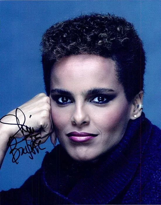 Shari Belafonte autograph