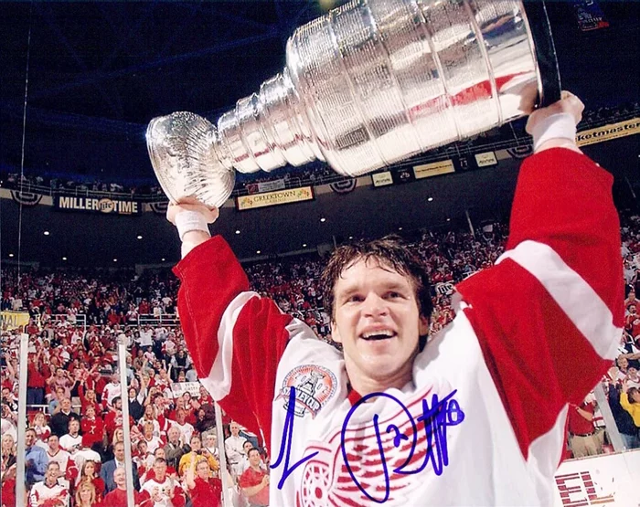 Luc Robitaille autograph