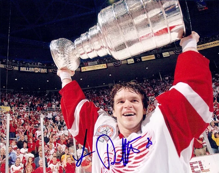 Luc Robitaille autograph