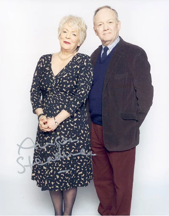 Alison Steadman autograph