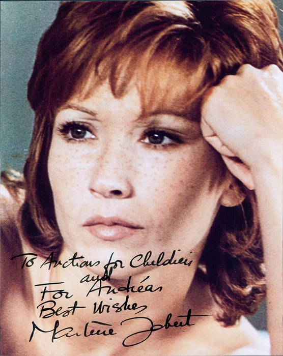 Marlene Jobert autograph