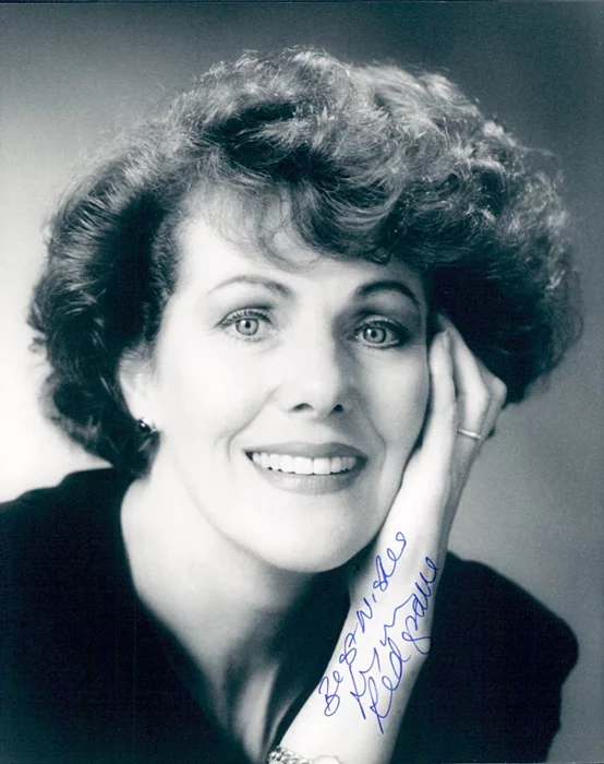 Lynn Redgrave autograph