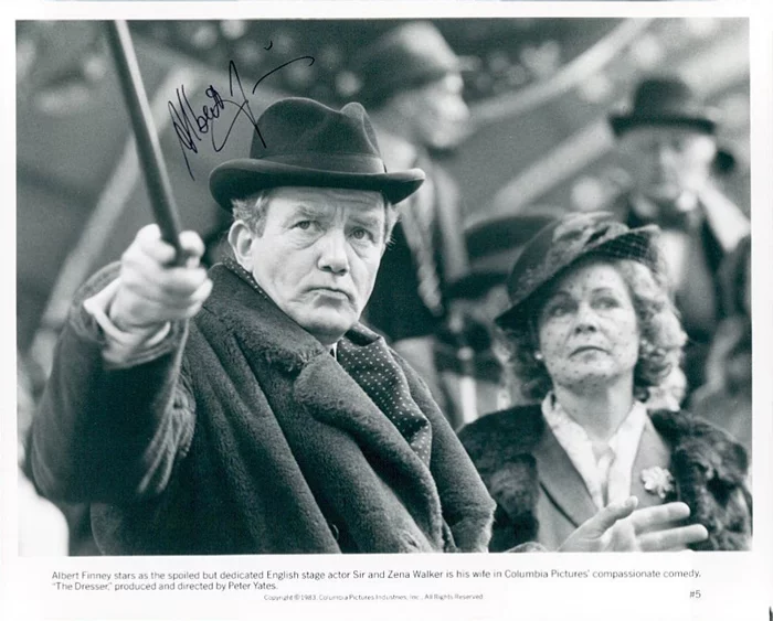 Albert Finney autograph