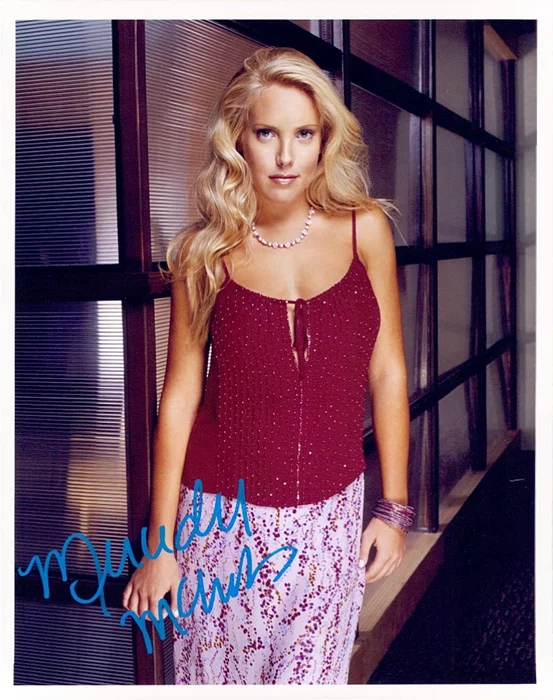 Mercedes McNab autograph