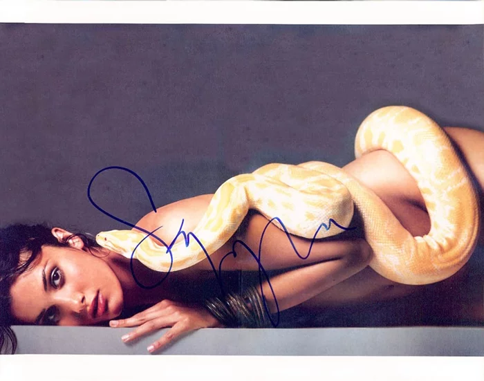 Sonja Kinski autograph