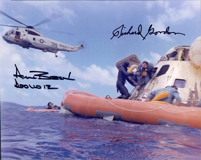 Apollo 12 Crew autograph