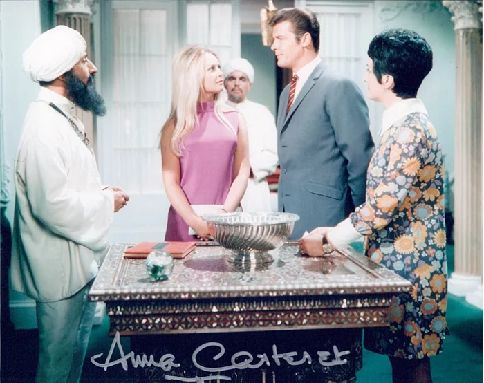Anna Carteret autograph