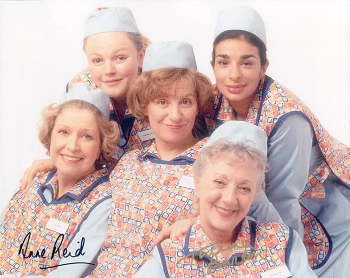Dinnerladies autograph