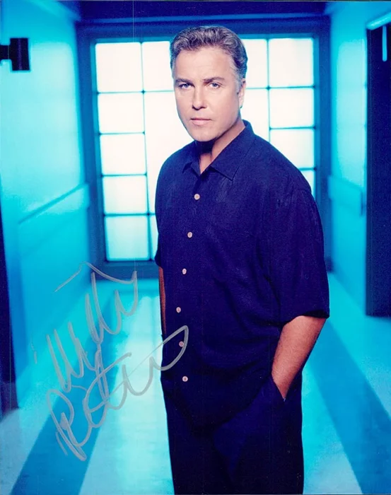 William Petersen autograph