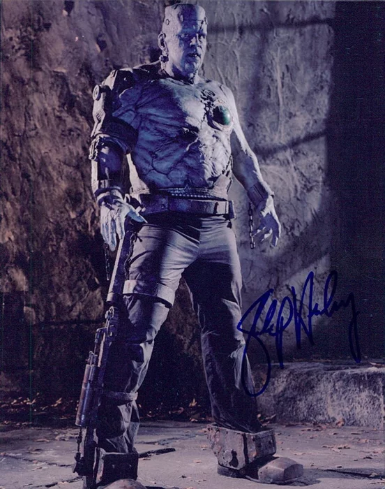 Shuler Hensley autograph