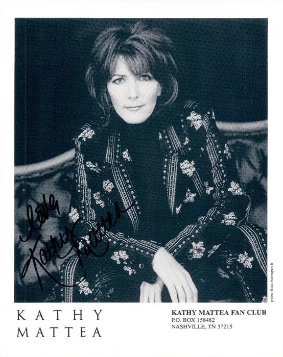 Kathy Mattea autograph