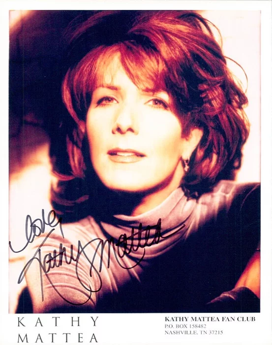 Kathy Mattea autograph