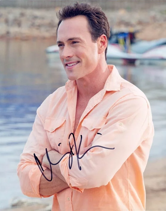 Chris Klein autograph