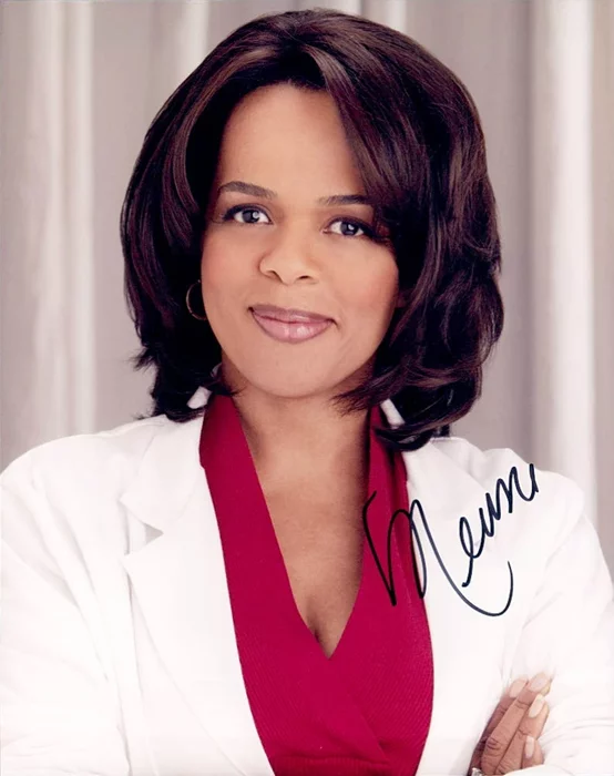 Paula Newsome autograph