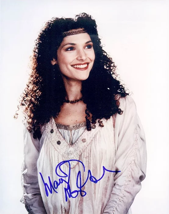 Mary Elizabeth Mastrantonio autograph
