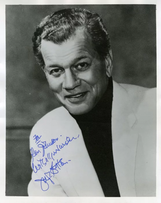 Joseph Cotton autograph