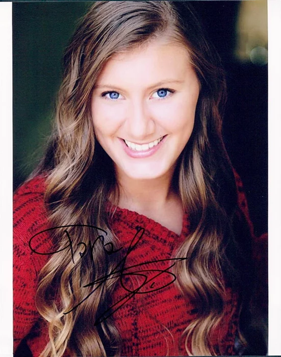 Tara Nicole Azarian autograph