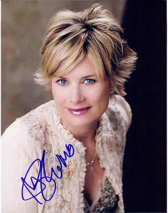 Mary Beth Evans autograph