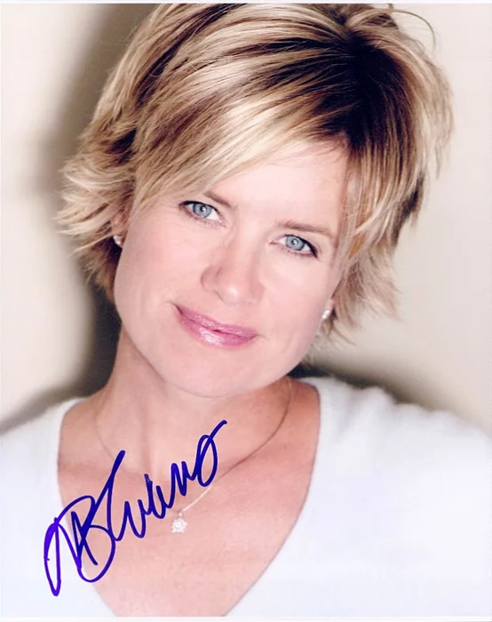 Mary Beth Evans autograph