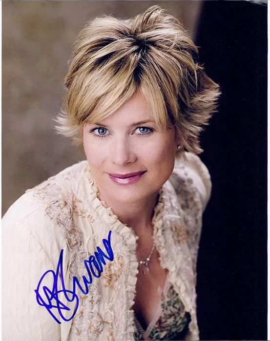 Mary Beth Evans autograph