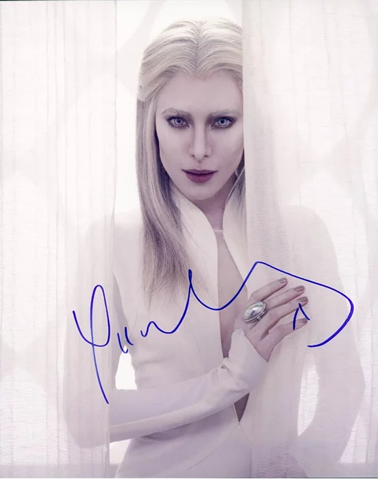 Jaime Murray autograph