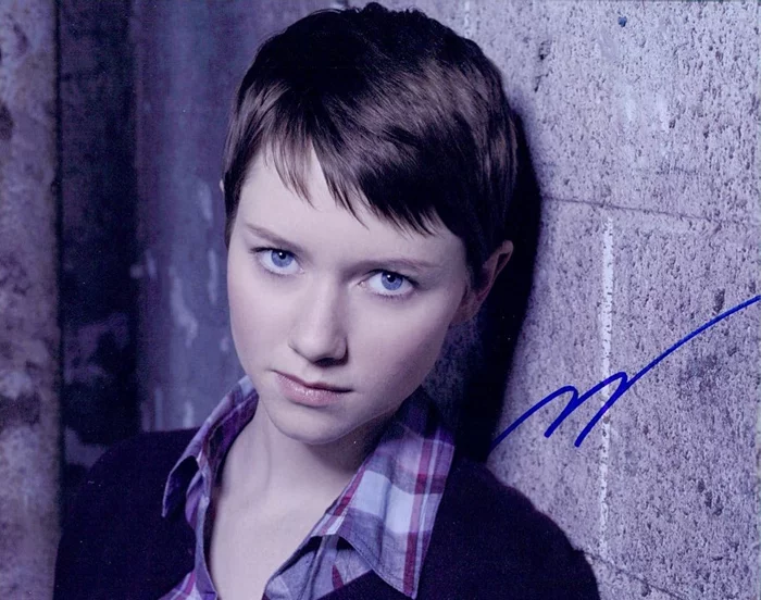 Valorie  Curry autograph