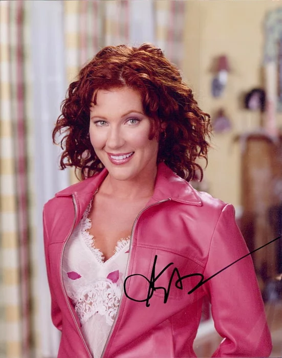 Elisa Donovan autograph