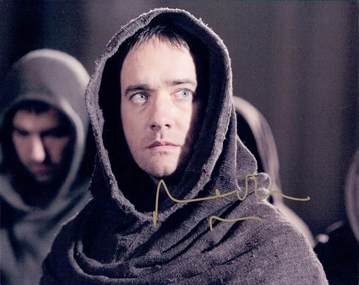 Matthew MacFadyen autograph