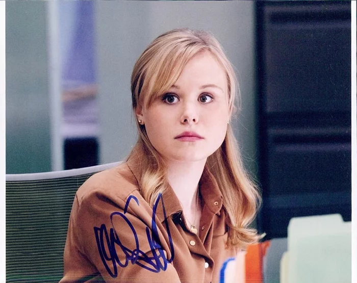 Alison Pill autograph