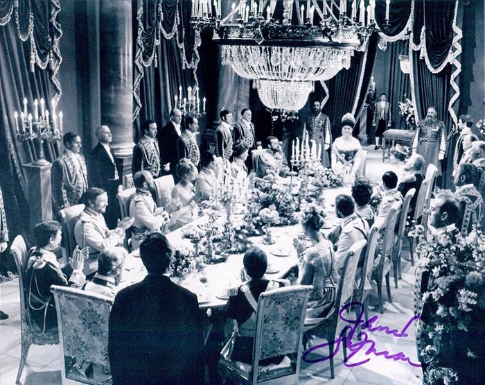 Janet Suzman autograph