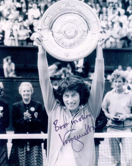 Virginia Wade autograph