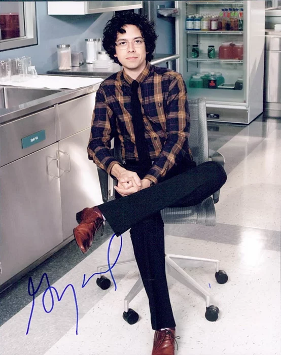 Geoffrey Arend autograph