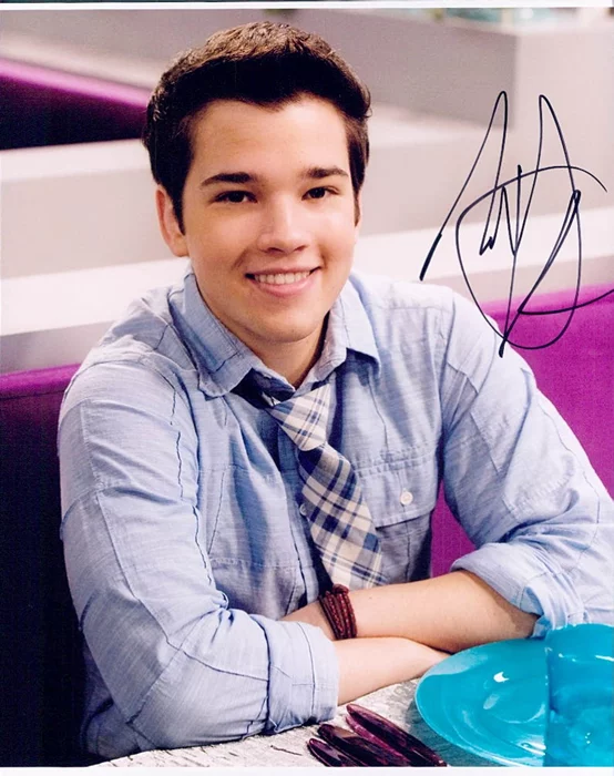 Nathan Kress autograph