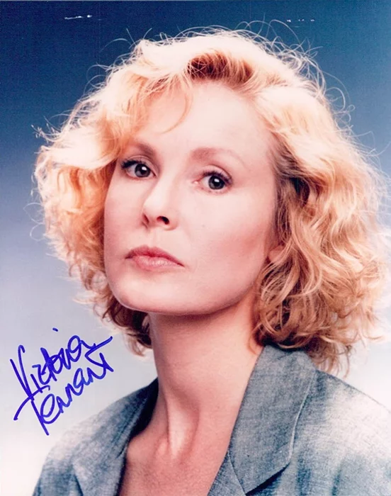 Victoria Tennant autograph