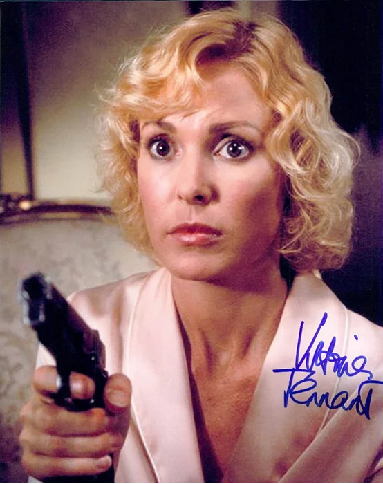 Victoria Tennant autograph