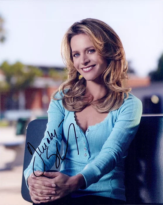 Jessalyn Gilsig autograph