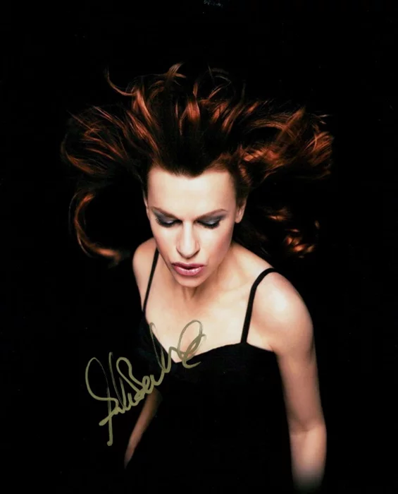 Sandra Bernhard autograph