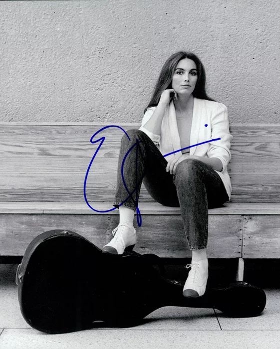 Emmylou Harris autograph