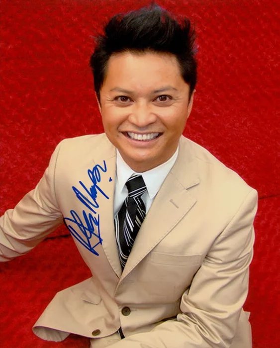 Alec Mapa autograph