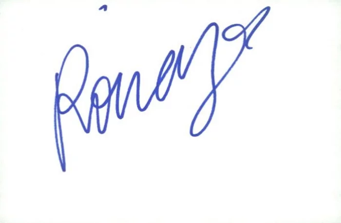 Rowan Blanchard autograph
